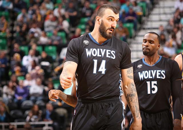 高清：英超曼联1-1西汉姆 红魔攻击线哑火（高清：英超曼联1-1战平西汉姆 红魔锋线失灵）