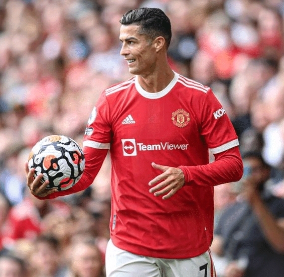 赖因德斯：为曼城这样的俱乐部效力时，偶尔替补是正常情况（赖因德斯：在曼城这种豪门，偶尔坐替补很正常）