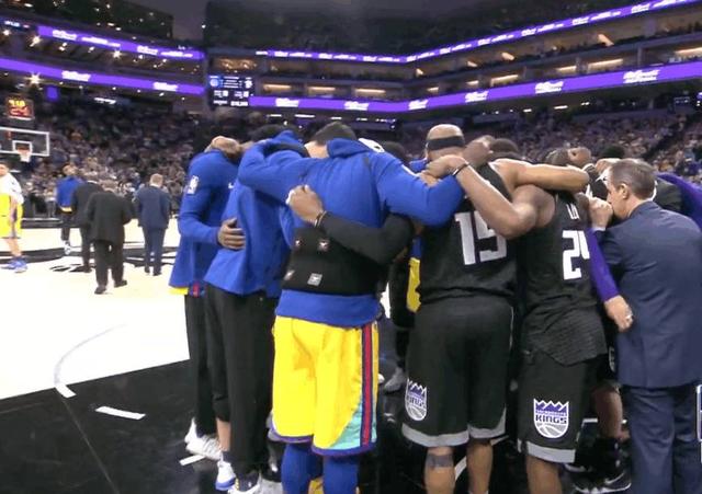 体坛记忆｜笑不活了！民间惊现 NBA 球星 “分身”，这长相简直复制粘贴（体坛往事｜笑到停不下来！民间现身NBA球星“翻版”，这脸简直复制粘贴）