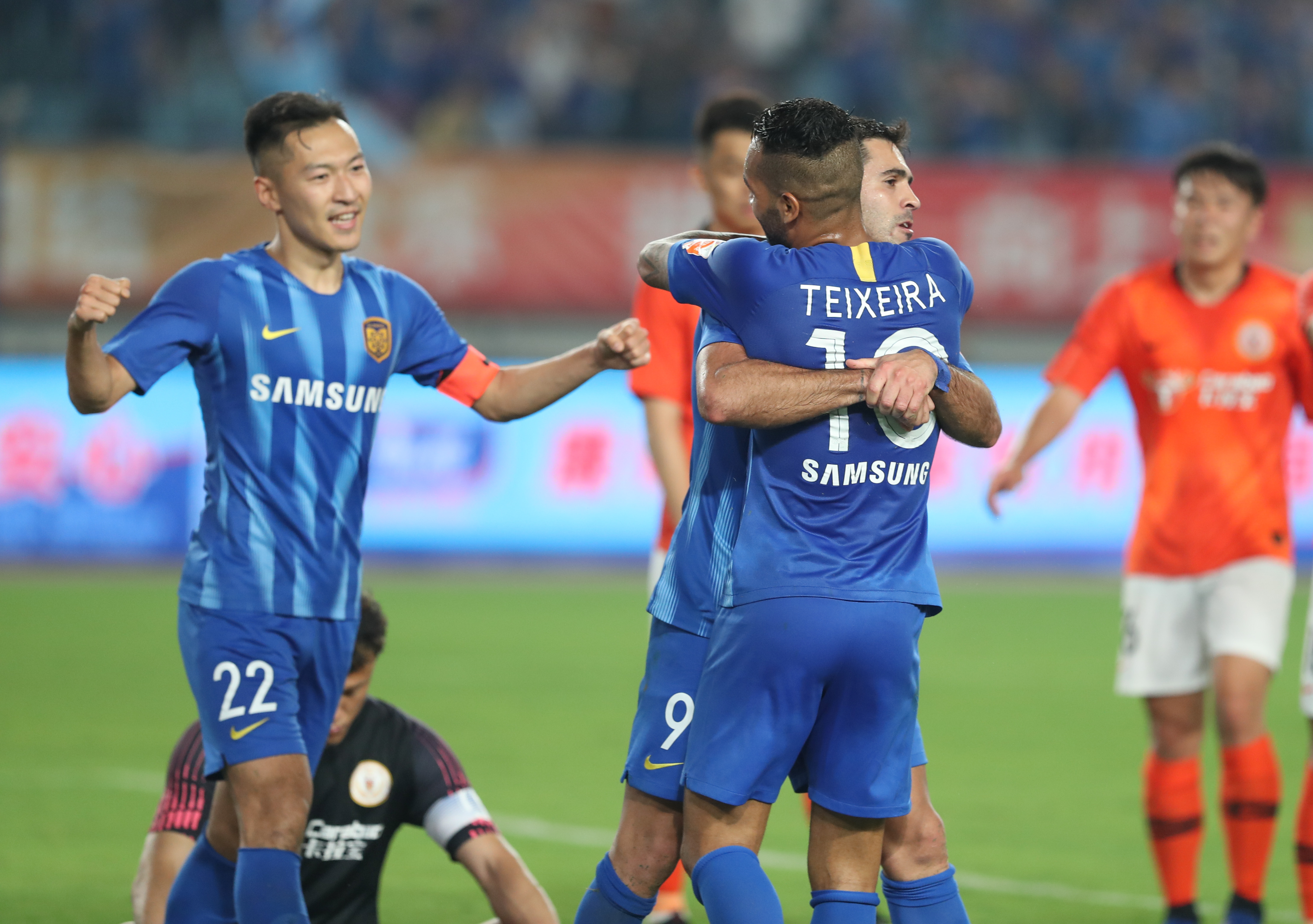 西足协主席：很满意世界杯分组；将尽快敲定与阿根廷的超级杯（西足协主席满意世界杯抽签结果 承诺尽快敲定对阵阿根廷的超级杯）