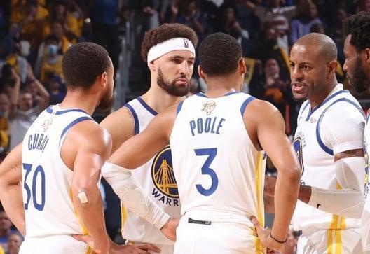 曼联队史引援价最高十位球员 博格巴1.05亿居榜首（曼联史上最贵十笔引援：博格巴以1.05亿居首）